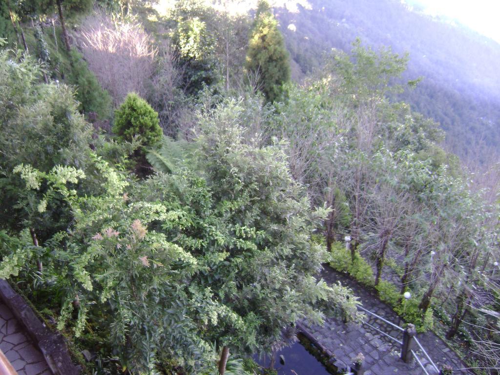 Deolo Cliff Eco Resort Kalimpong Extérieur photo